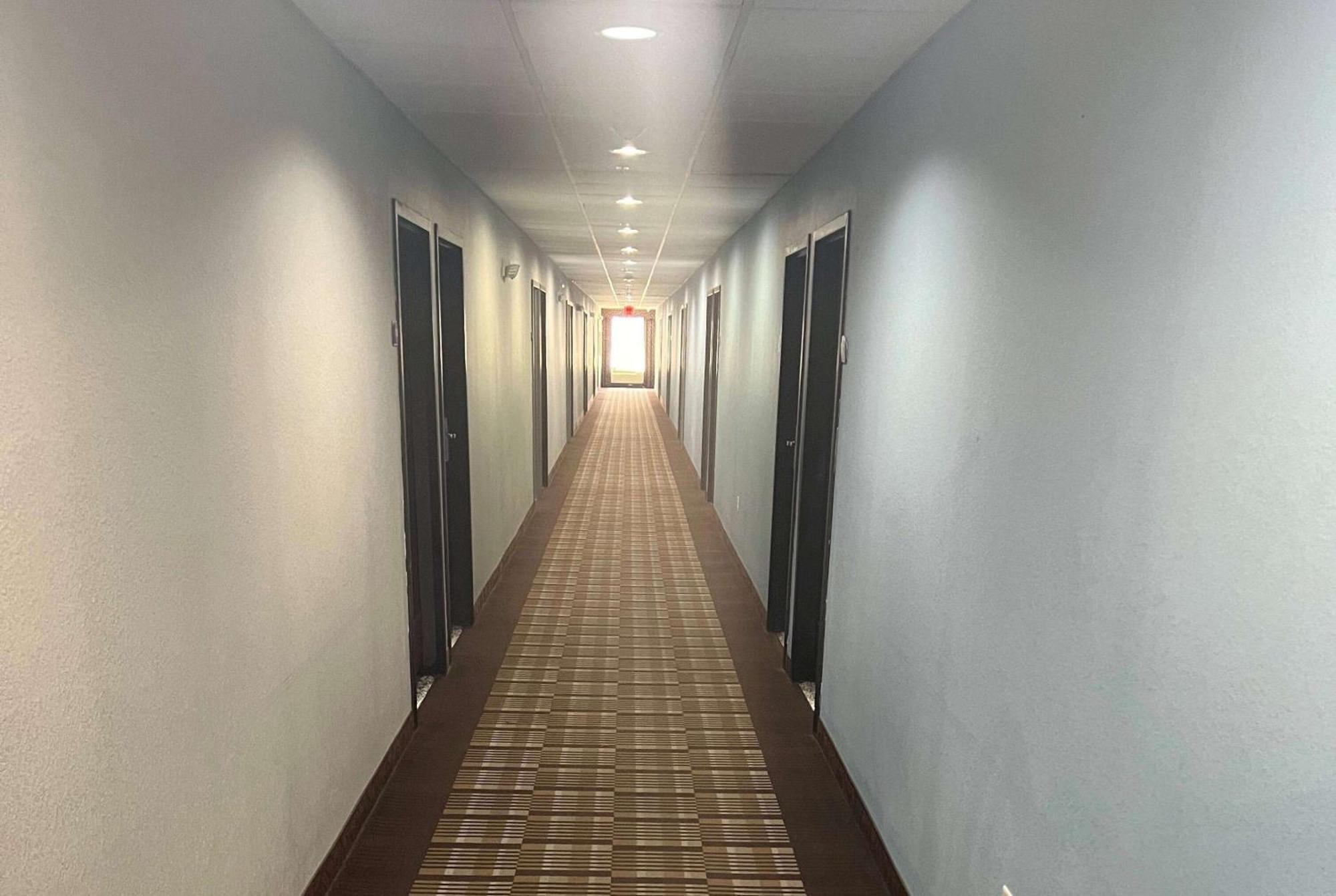Days Inn By Wyndham Alva Exterior foto